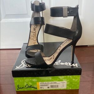 Sam Edelman Black Heels with Classic Design